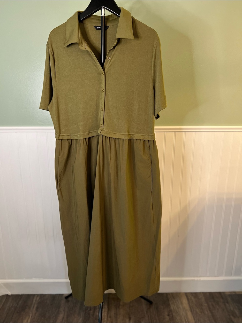 BloomChic Olive Green Midi Polo Dress w/Pockets. Size 14/16
